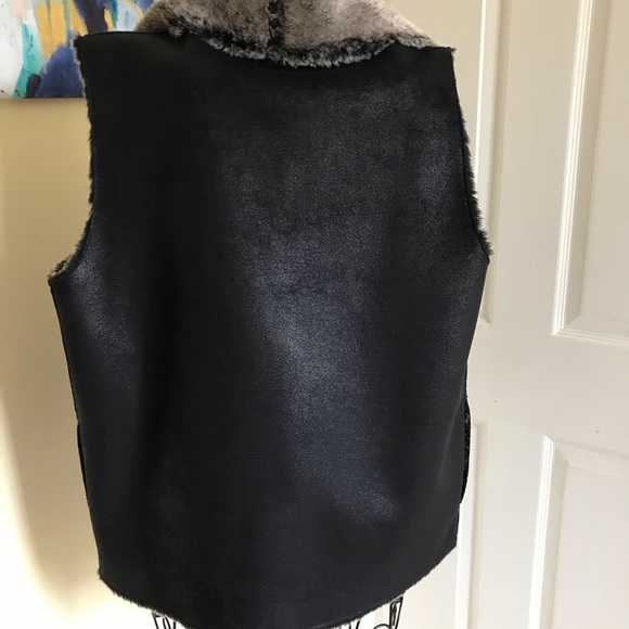 Marc New York by Andrew Marc Women's Black Faux Sherpa Vest Size Small - Picture 8 of 12